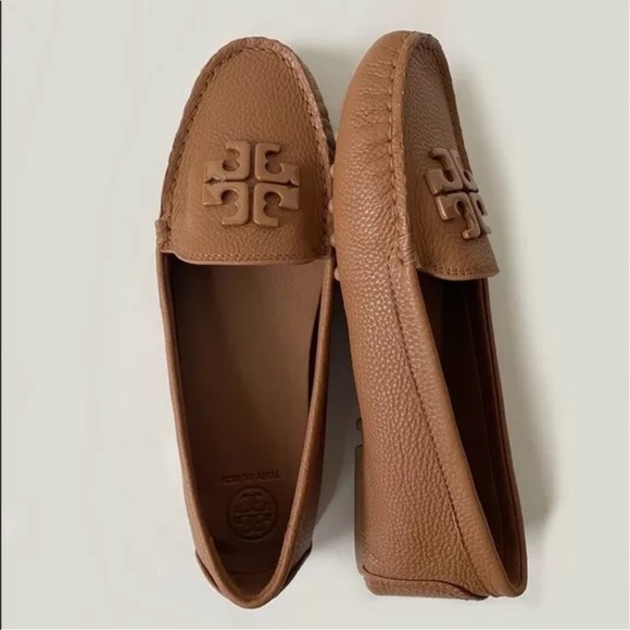 Tory Burch Lowell 2 Driver-Tan - Picture 3 of 4